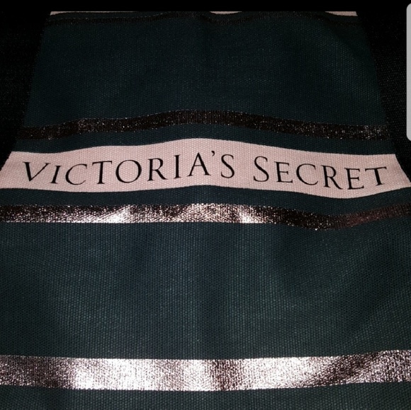 Victoria's Secret Sparkle Bag. - Picture 3 of 5